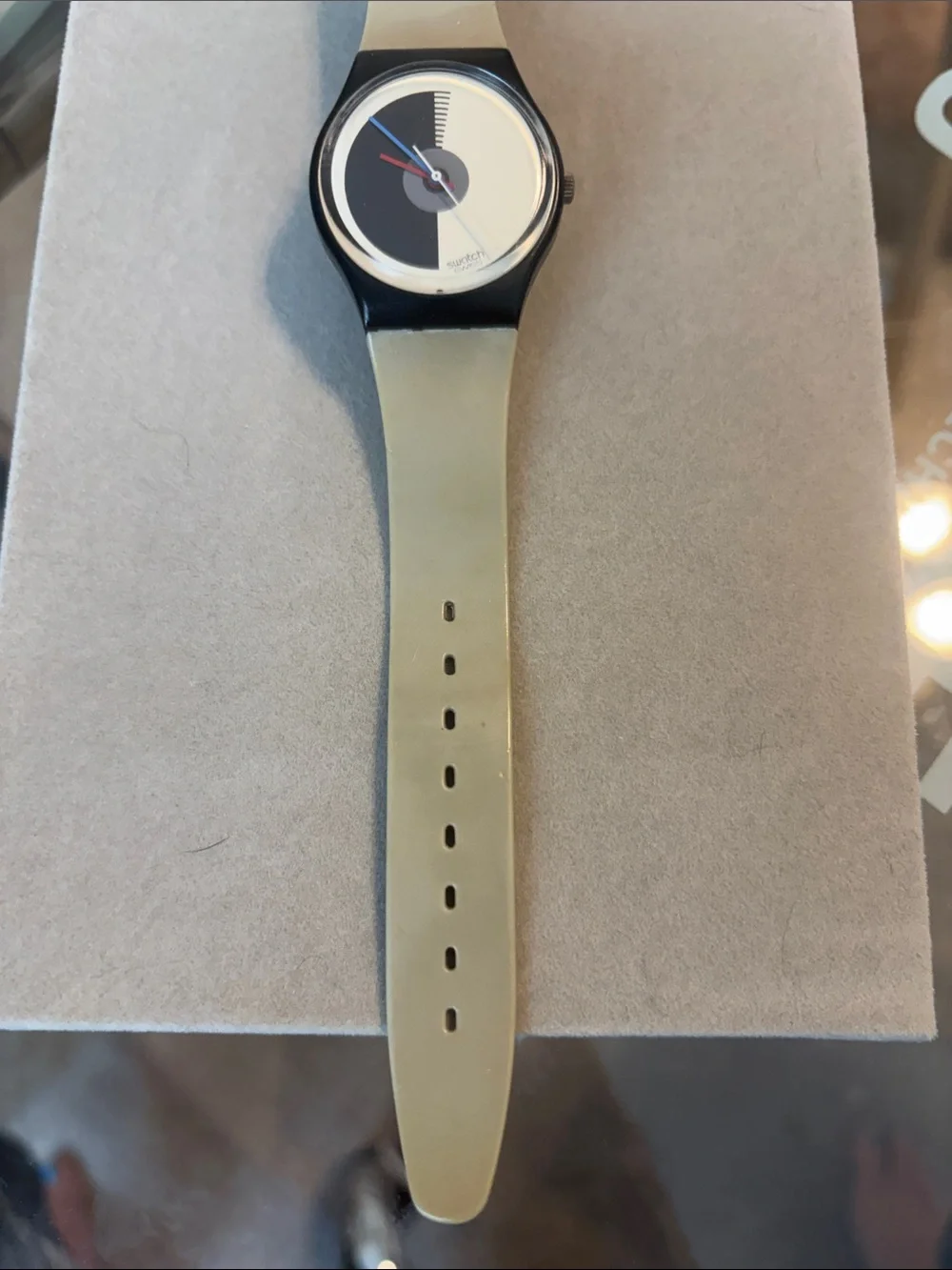 1986 Mezza Luna Swatch - Vintage